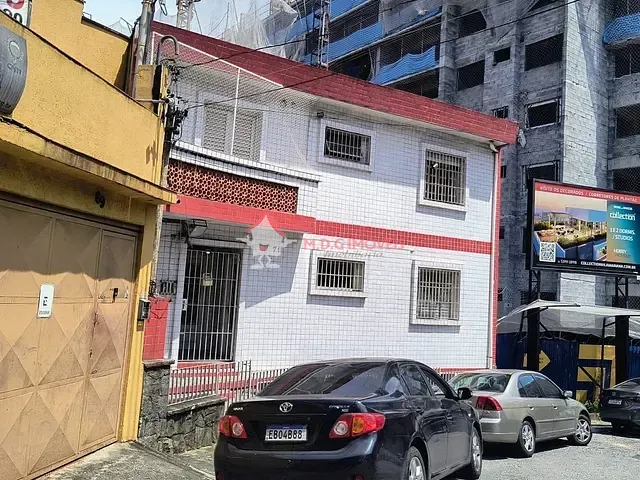 Casa com 300m² 5 quartos e 4 banheiros, à venda, no bairro Vila Mariana em São Paulo