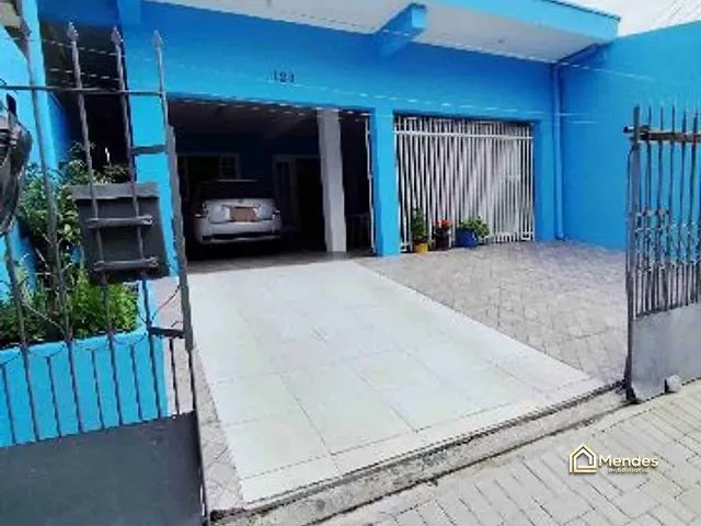 Casa com 150m² 2 quartos e 1 banheiro, à venda, no bairro Sítio Cercado em Curitiba