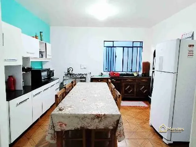 Casa com 150m² 2 quartos e 1 banheiro, à venda, no bairro Sítio Cercado em Curitiba