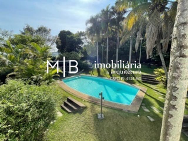 Casa com 1600m² 4 quartos e 5 banheiros, à venda, no bairro JARDIM SANTA CRISTINA em CATAGUASES