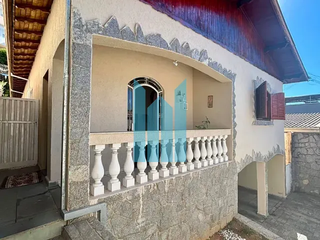 Casa 3 quartos e 2 banheiros, à venda, no bairro Jardim São Paulo em Poços de Caldas