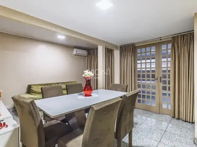 Casa 3 quartos e 3 banheiros, à venda, no bairro Guará II em Brasília