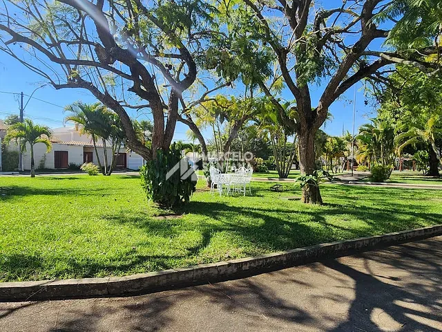 Casa 5 quartos e 3 banheiros, à venda, no bairro Recreio em Vitória da Conquista