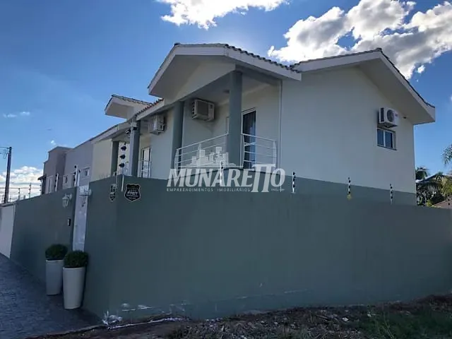 Casa com 205m² 2 quartos e 2 banheiros, à venda, no bairro Floresta em Concórdia