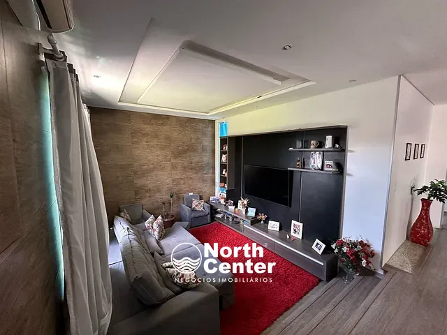 Casa com 457m² 3 quartos e 3 banheiros, à venda, no bairro Costeira em Balneário Barra do Sul