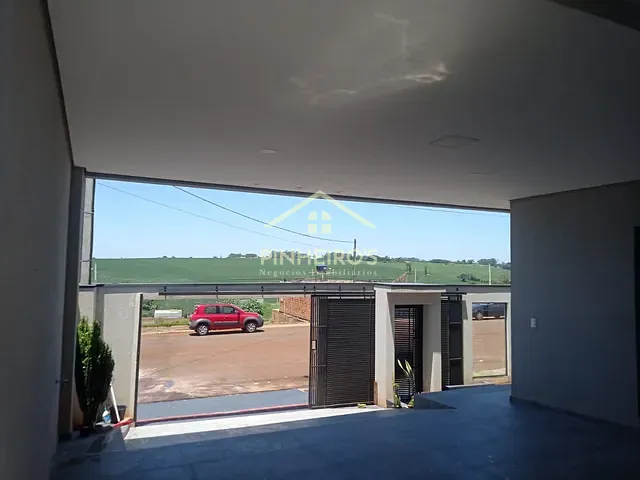 Casa com 300m² 3 quartos e 1 banheiro, à venda, no bairro Jardim Bela Vida em Cambé
