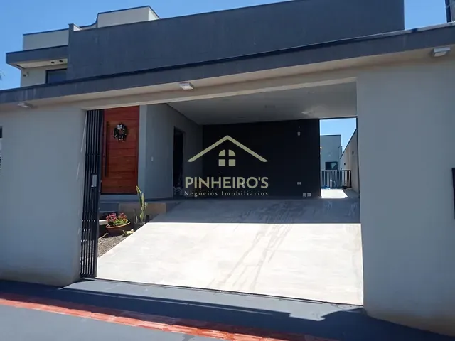 Casa com 300m² 3 quartos e 1 banheiro, à venda, no bairro Jardim Bela Vida em Cambé