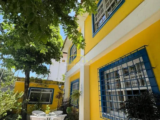 Casa com 360m², à venda, no bairro Graça em Salvador