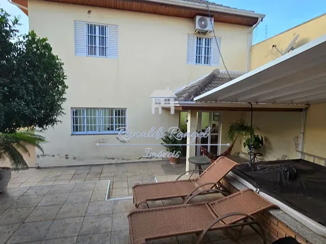 Casa com 329m² 4 quartos e 5 banheiros, à venda, no bairro Parque Residencial Presidente Médici em Itu