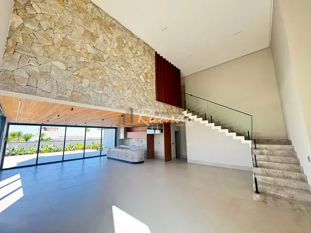 Casa com 640m² 6 quartos e 7 banheiros, à venda, no bairro Residencial Alphaville Flamboyant em Goiânia