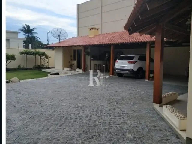 Casa com 590m² 3 quartos e 4 banheiros, à venda, no bairro Centro em Tijucas