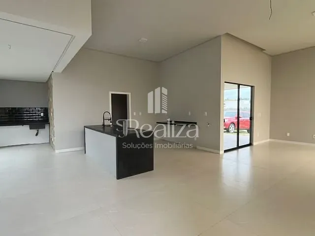 Casa com 212m² 3 quartos e 2 banheiros, à venda, no bairro Nossa Senhora da Vitória em Ilhéus