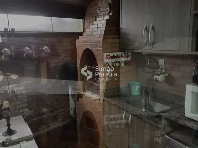 Casa 2 quartos e 2 banheiros, à venda, no bairro Pimenteiras em Teresópolis