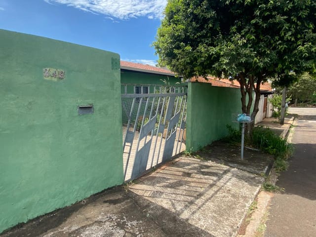 Casa com 262m² 3 quartos e 1 banheiro, à venda, no bairro Jardim Vale Azul em Londrina
