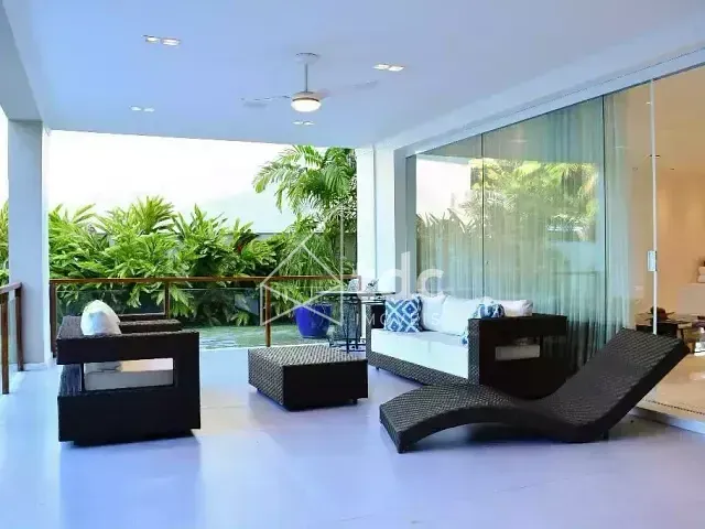 Casa com 1000m² 5 quartos e 6 banheiros, à venda, no bairro Itanhangá em Rio de Janeiro