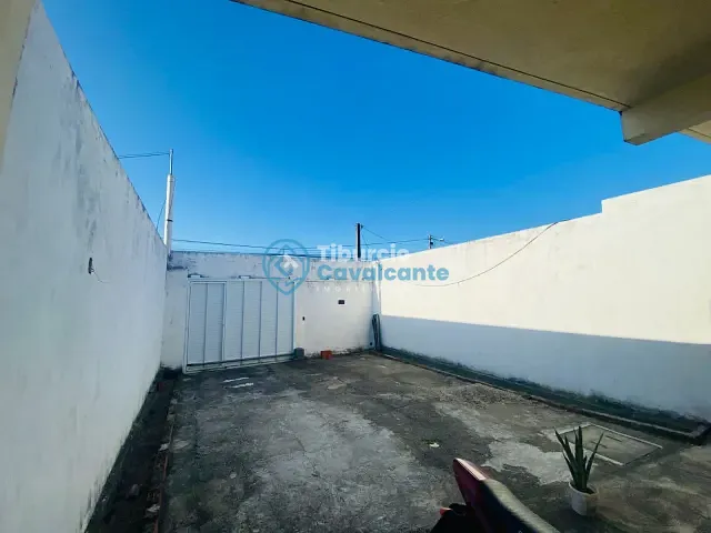 Casa 4 quartos e 2 banheiros, à venda ou para alugar, no bairro Outra Banda em Maranguape
