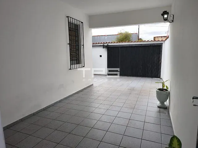 Casa 3 quartos e 2 banheiros, à venda, no bairro Parque Residencial Beira Rio em Guaratinguetá