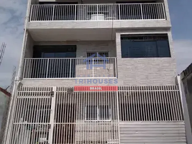 Casa 3 quartos e 3 banheiros, à venda, no bairro Pinheirinho em Curitiba