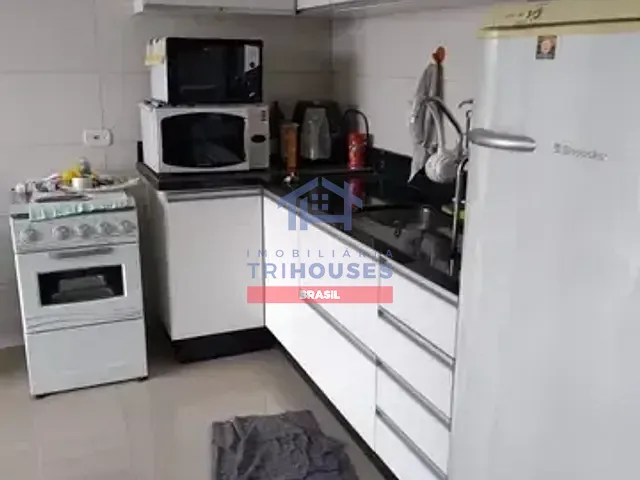 Casa 3 quartos e 3 banheiros, à venda, no bairro Pinheirinho em Curitiba
