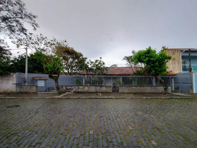 Casa com 479m² 4 quartos e 4 banheiros, à venda, no bairro Boca da Barra em Rio das Ostras