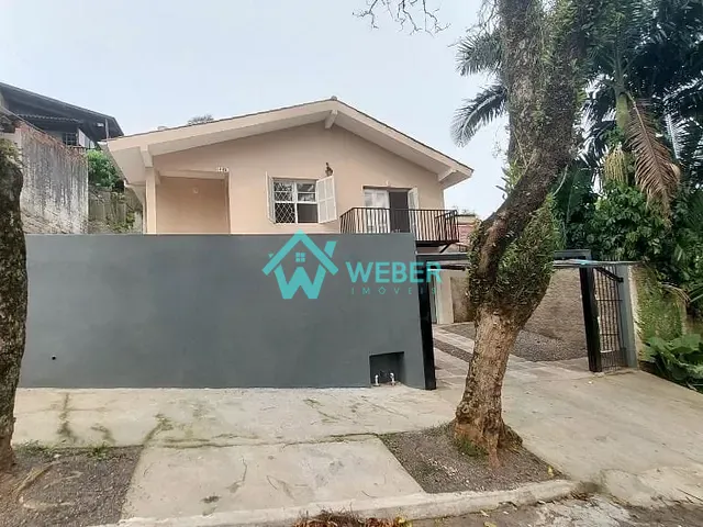 Casa 3 quartos e 2 banheiros, à venda, no bairro Vila Nova em Novo Hamburgo