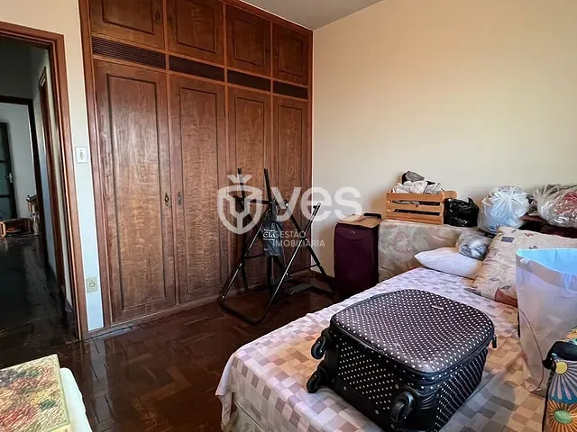 Casa com 201m² 4 quartos e 4 banheiros, à venda, no bairro Centro em Araxá