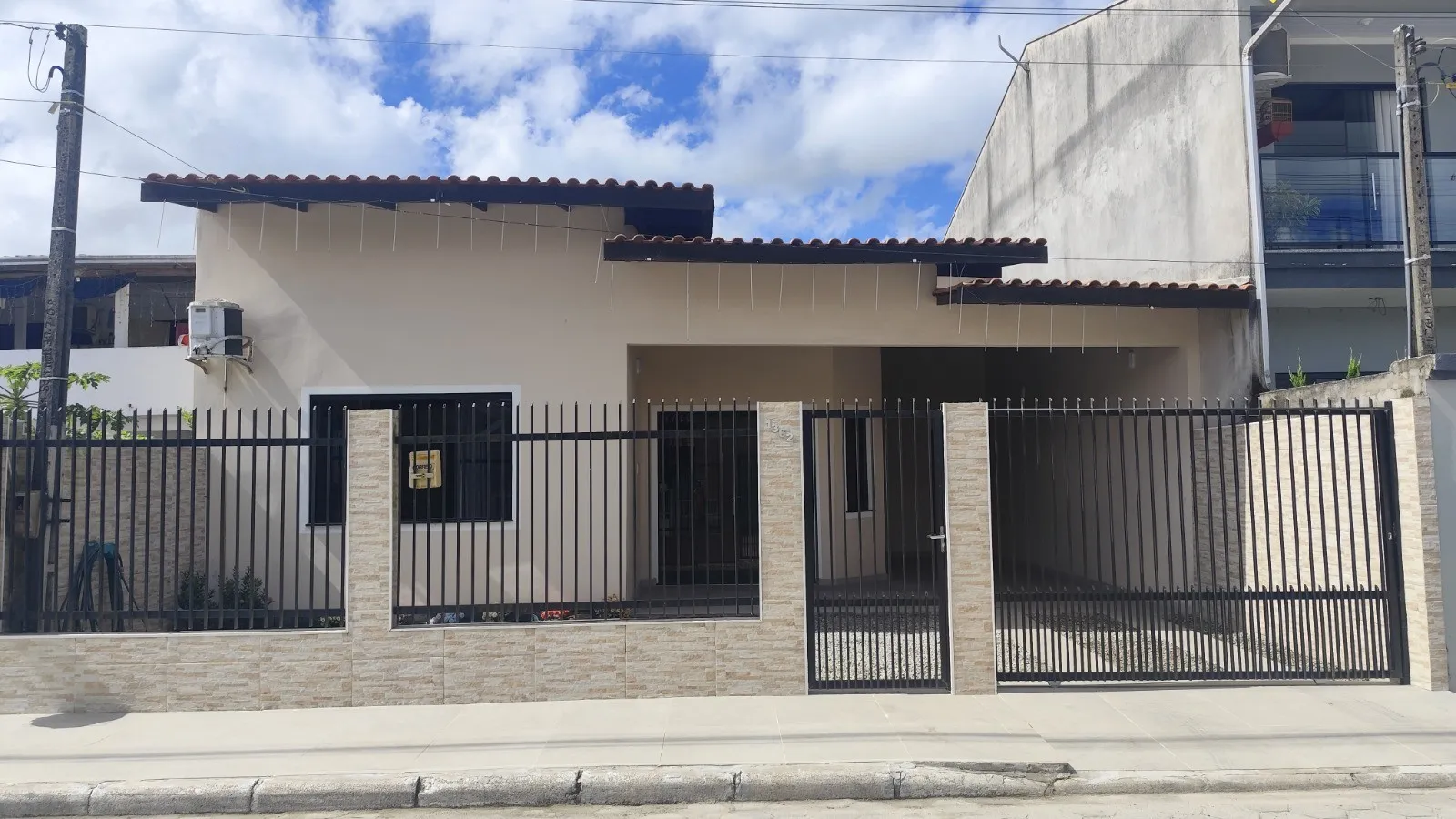 Casa, 2 quartos, 114 m² - Foto 1