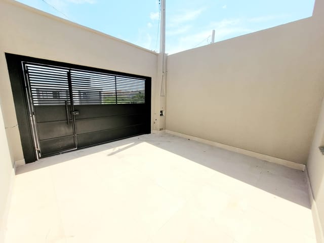 Casa com 100m² 2 quartos e 2 banheiros, à venda, no bairro Parque Residencial Sabiás em Indaiatuba