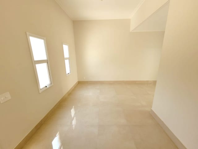 Casa com 100m² 2 quartos e 2 banheiros, à venda, no bairro Parque Residencial Sabiás em Indaiatuba