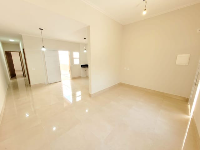 Casa com 100m² 2 quartos e 2 banheiros, à venda, no bairro Parque Residencial Sabiás em Indaiatuba
