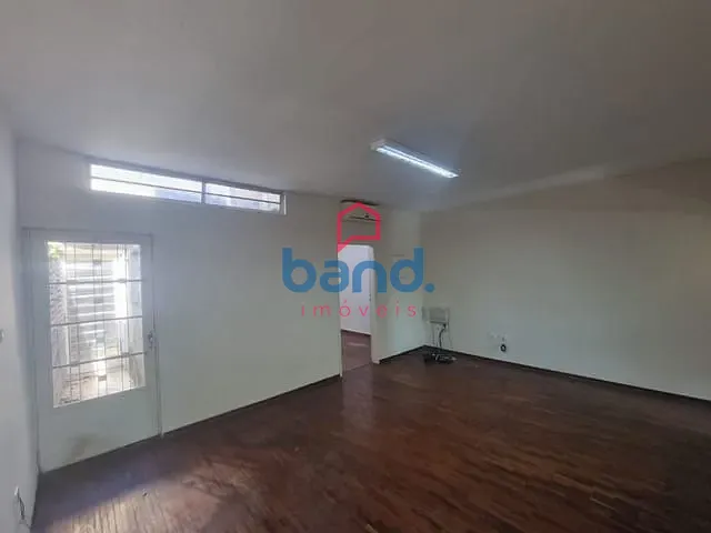 Casa com 246m² 5 quartos e 2 banheiros, à venda, no bairro Centro em Porto Feliz