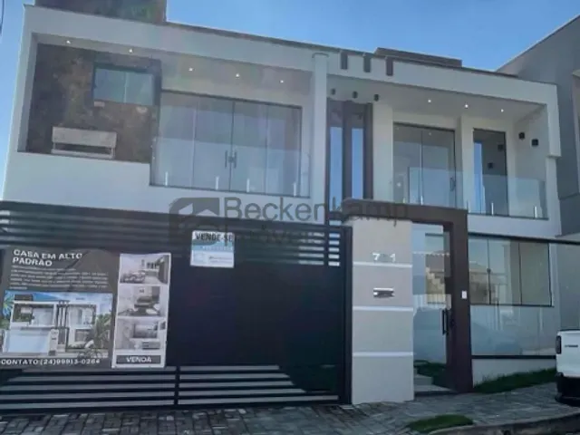 Casa 3 quartos e 2 banheiros, à venda, no bairro Jardim Amália em Volta Redonda