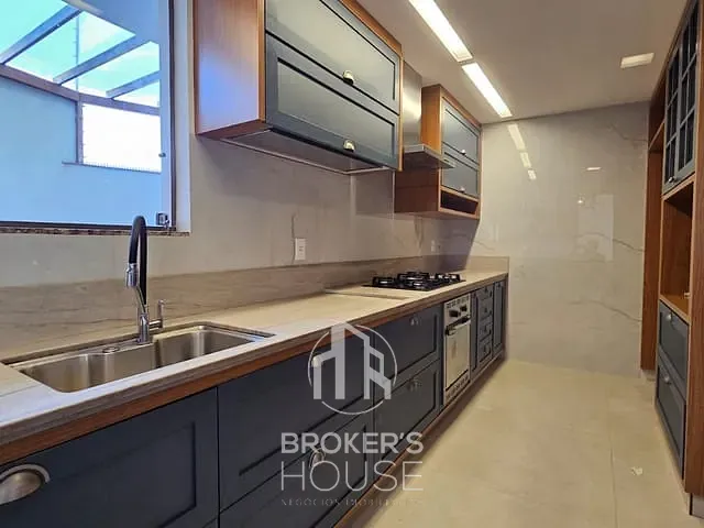 Casa com 162m² 4 quartos e 3 banheiros, à venda, no bairro Bairro de Lourdes em Vitória