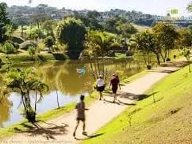 Casa com 180m² 3 quartos e 2 banheiros, à venda, no bairro Jardim Ipê em Atibaia