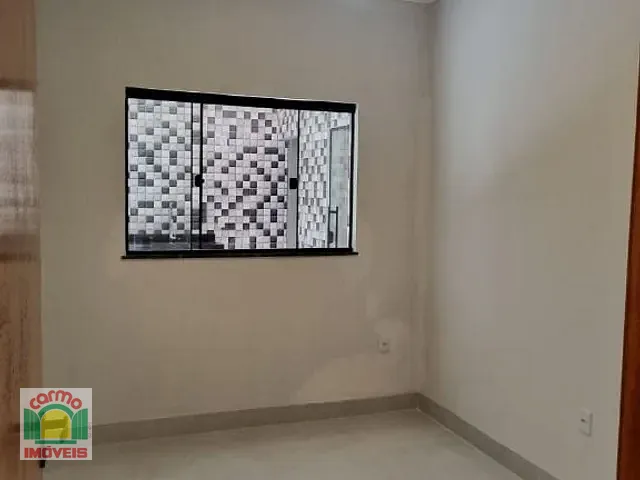 Casa com 200m² 3 quartos e 2 banheiros, à venda, no bairro Residencial Tangará em Anápolis