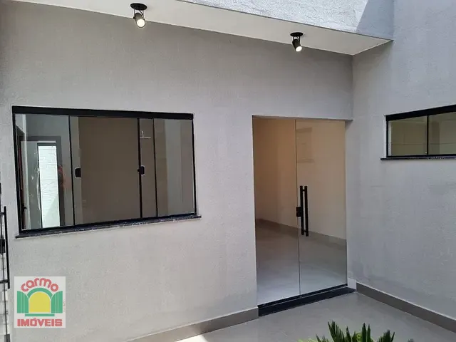 Casa com 200m² 3 quartos e 2 banheiros, à venda, no bairro Residencial Tangará em Anápolis