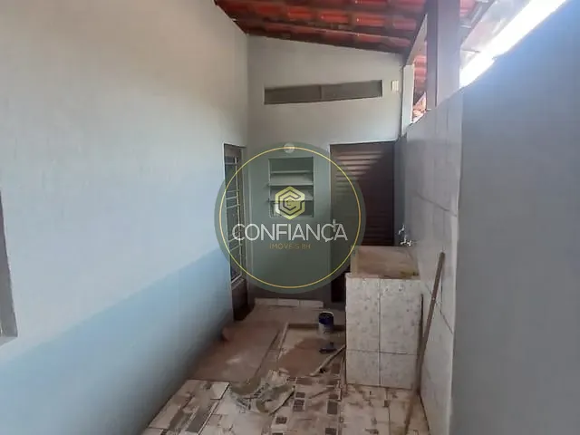 Casa 2 quartos e 1 banheiro, para alugar, no bairro Vila Nova Vista em Sabará