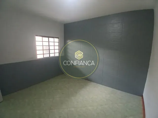 Casa 2 quartos e 1 banheiro, para alugar, no bairro Vila Nova Vista em Sabará