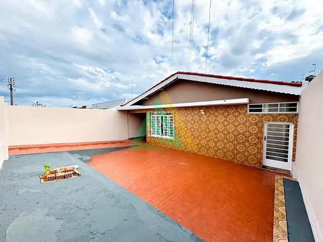 Casa com 250m² 2 quartos e 1 banheiro, à venda, no bairro Jardim Nossa Senhora das Graças em Mogi Guaçu
