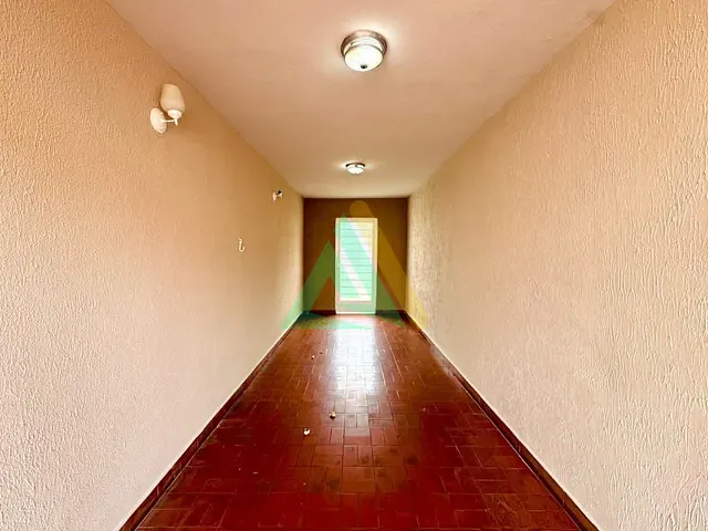 Casa com 250m² 2 quartos e 1 banheiro, à venda, no bairro Jardim Nossa Senhora das Graças em Mogi Guaçu