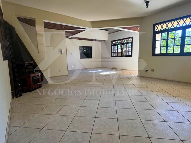 Casa 3 quartos e 4 banheiros, à venda, no bairro Cidade Alta em Jaguariaíva