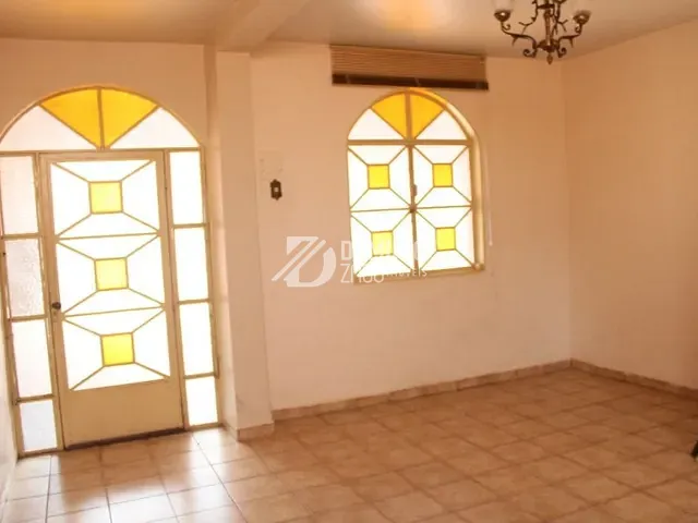 Casa com 360m² 2 quartos e 2 banheiros, à venda, no bairro Fabrício em Uberaba