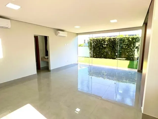 Casa com 370m² 3 quartos e 5 banheiros, à venda, no bairro Vivendas do Arvoredo em Londrina