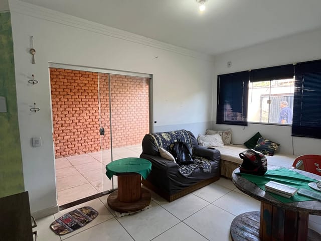 Casa com 200m² 3 quartos e 1 banheiro, à venda, no bairro Residencial Talismã em Goiânia