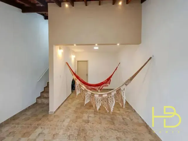 Casa 2 quartos e 3 banheiros, à venda, no bairro Vila Fiori em Sorocaba
