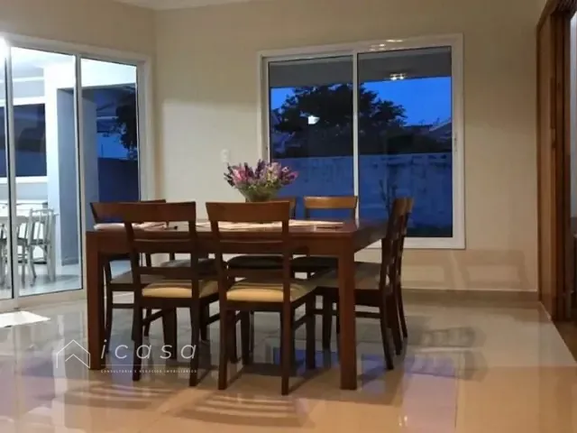 Casa com 560m² 5 quartos e 4 banheiros, à venda, no bairro Residencial Santa Helena em Caçapava