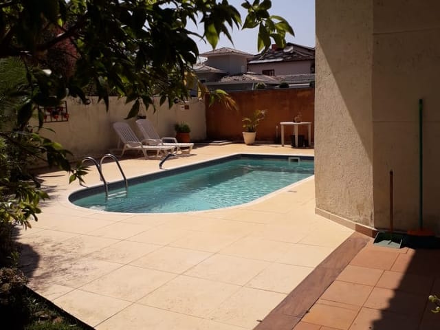 Casa com 500m² 5 quartos e 5 banheiros, à venda, no bairro Rainha em Louveira