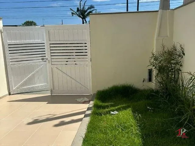 Casa 2 quartos e 2 banheiros, à venda, no bairro Nossa Senhora do Sion em Itanhaém