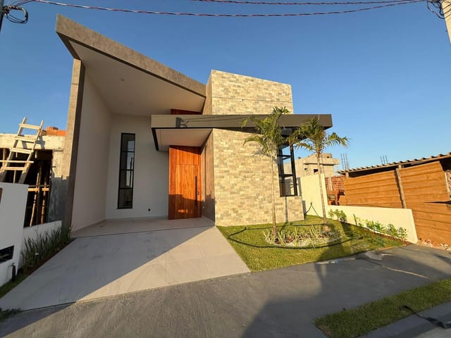Casa 3 quartos e 4 banheiros, à venda, no bairro Zona de Expansão (Olhos D'Agua) em Barra dos Coqueiros