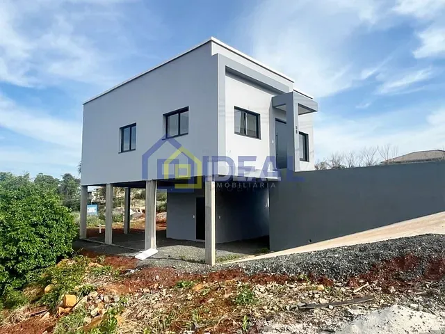 Casa com 104m² 3 quartos e 1 banheiro, à venda, no bairro Santa Terezinha em Concórdia